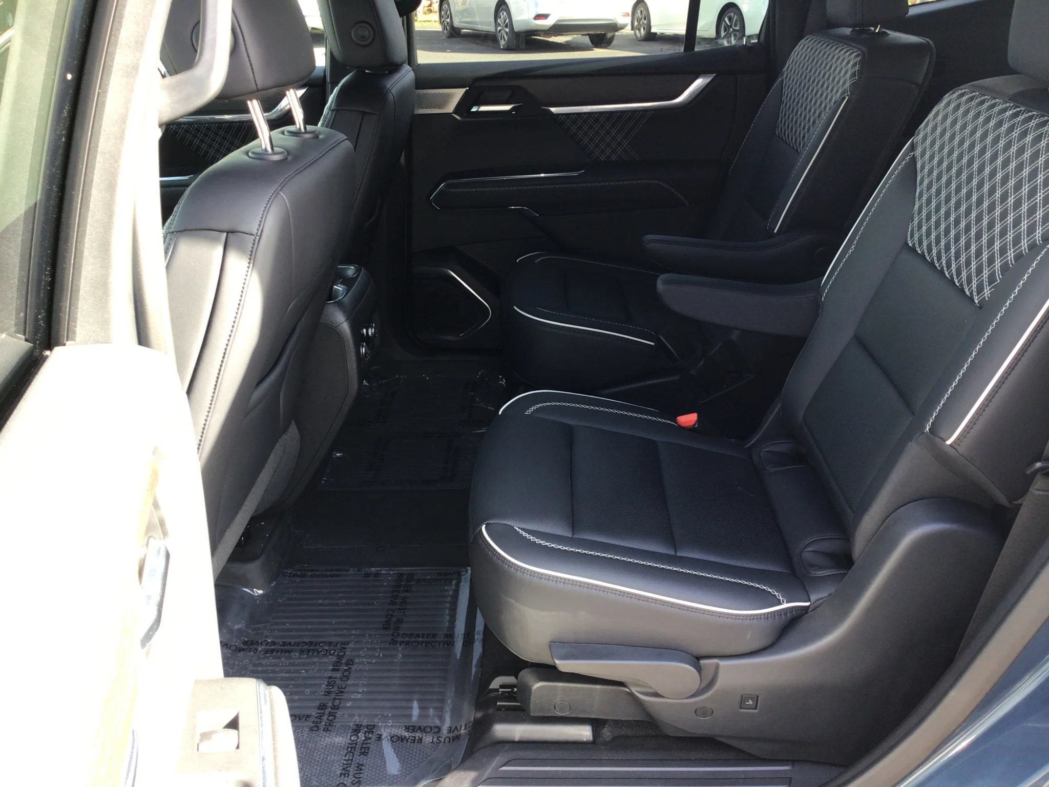 Used 2025 Downpour Metallic GMC Denali image 9