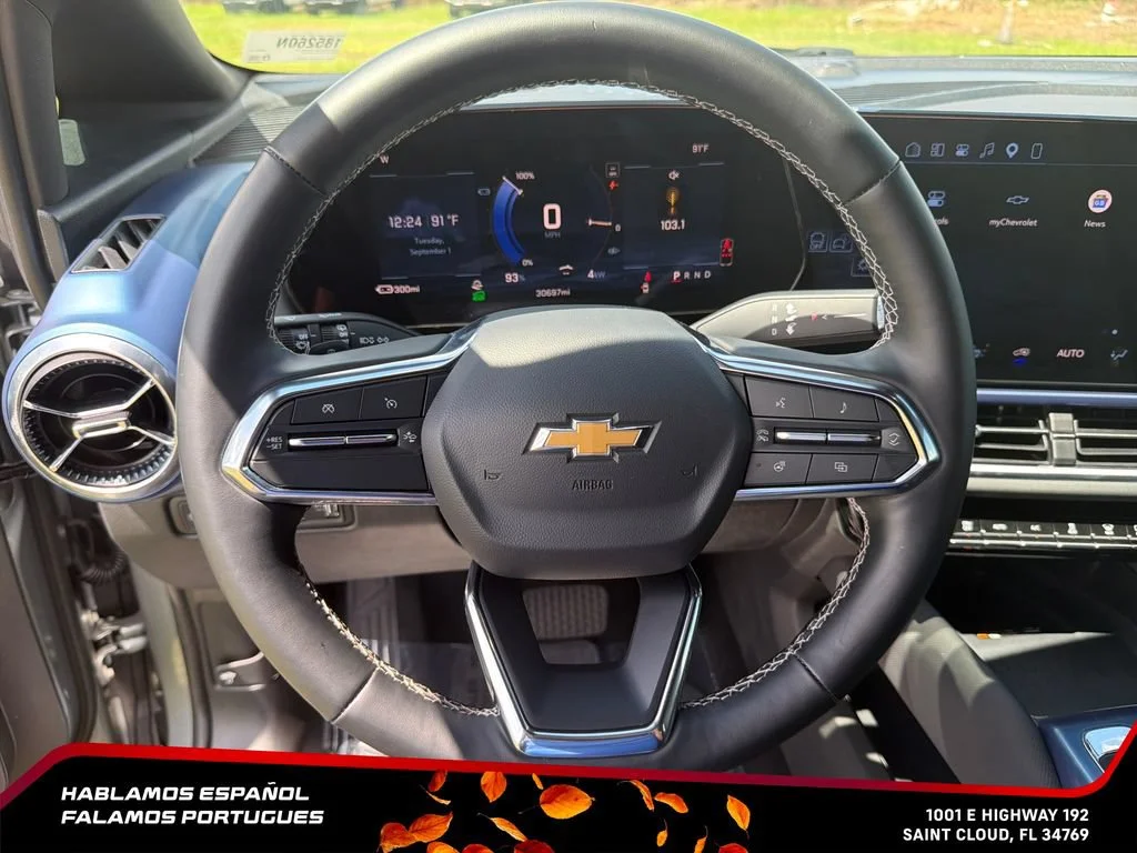 Used 2025 Sterling Gray Metallic Chevrolet LT image 19