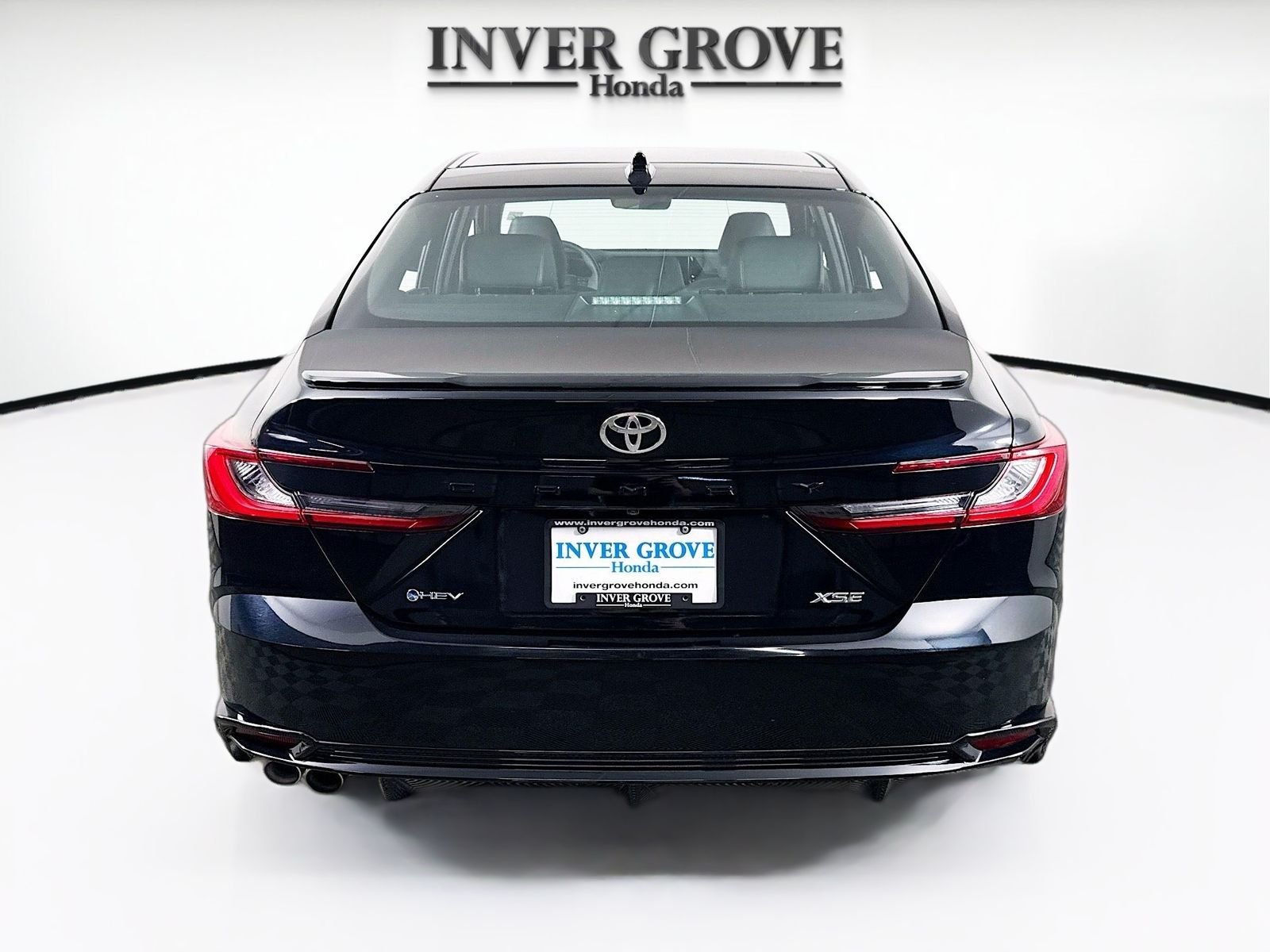 2025 Toyota Camry XSE - Photo 6
