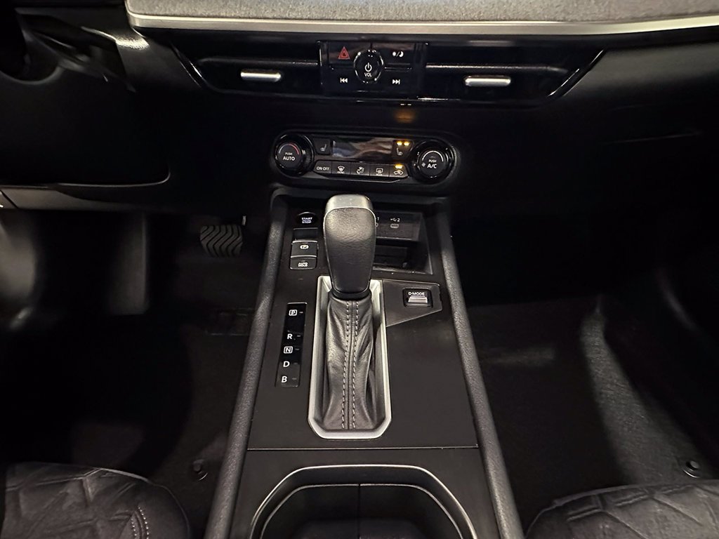 Used 2026  Nissan SV image 30