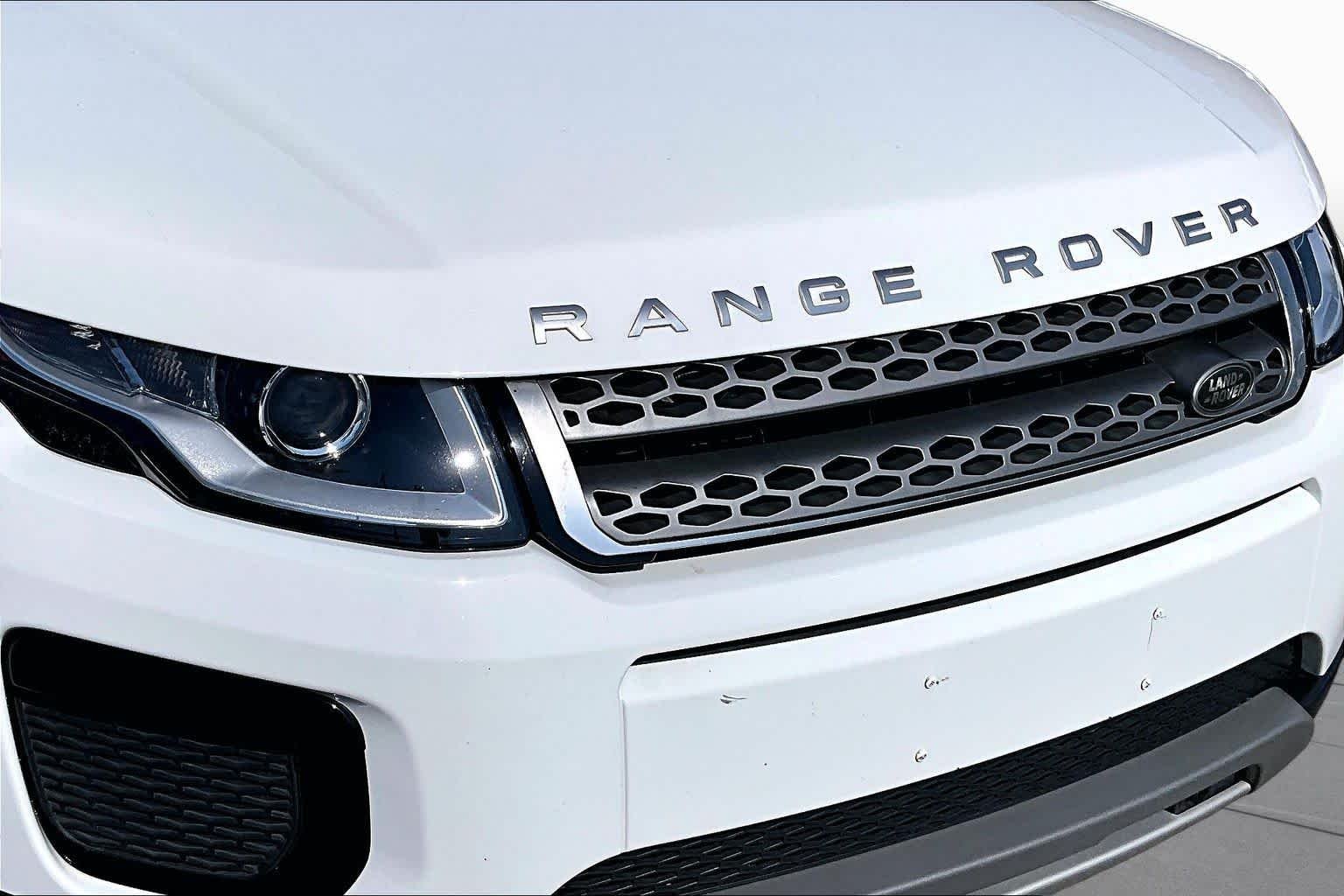 Used 2018 Fuji White Land Rover SE image 29