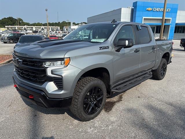 2026 Chevrolet Silverado 1500 LT Trail Boss - Photo 2