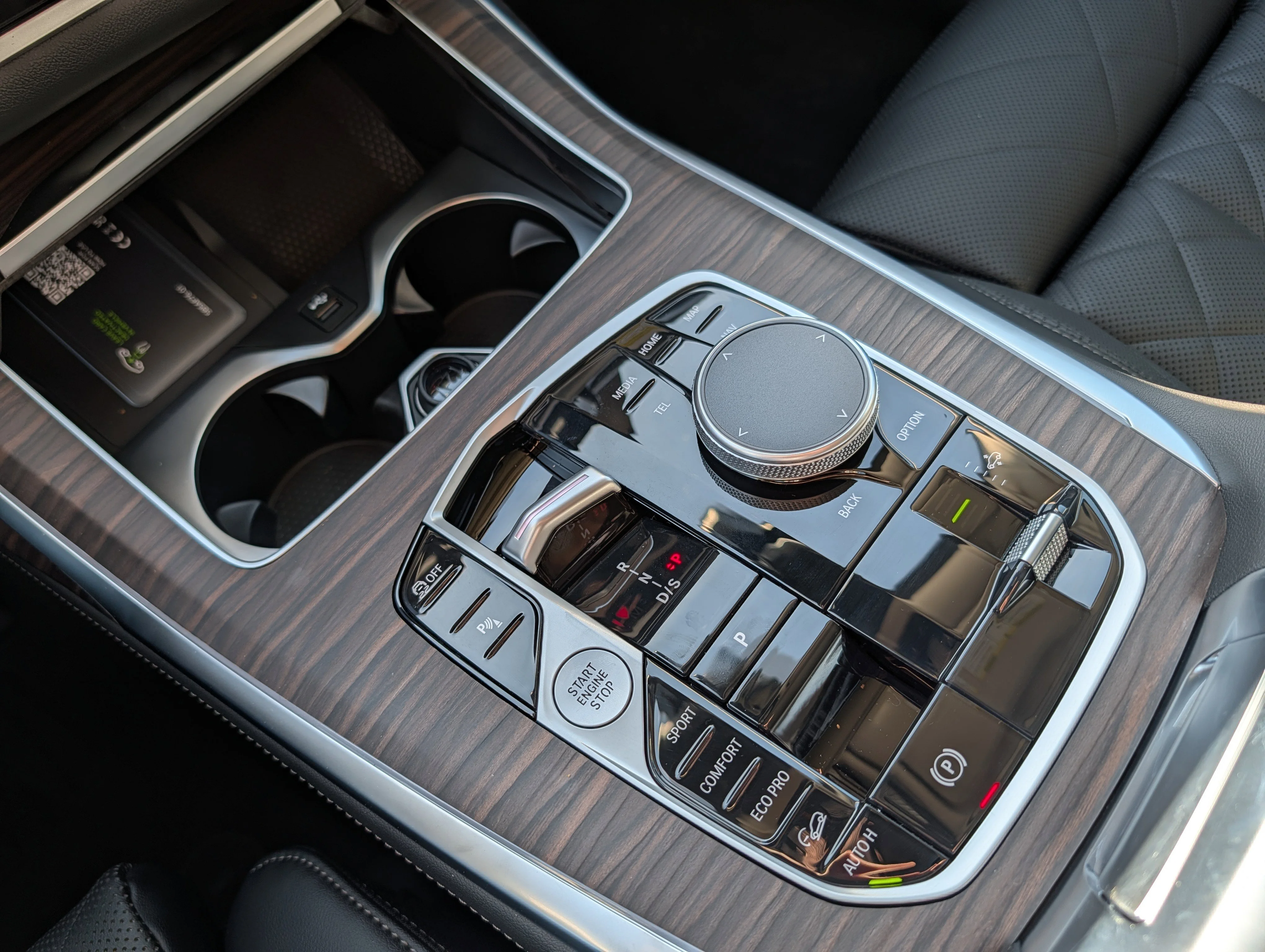 New 2026 Dravit Grey Metallic BMW xDrive40i image 11