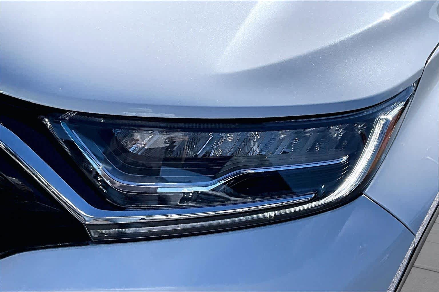 Used 2021 Platinum White Pearl Honda Touring image 28