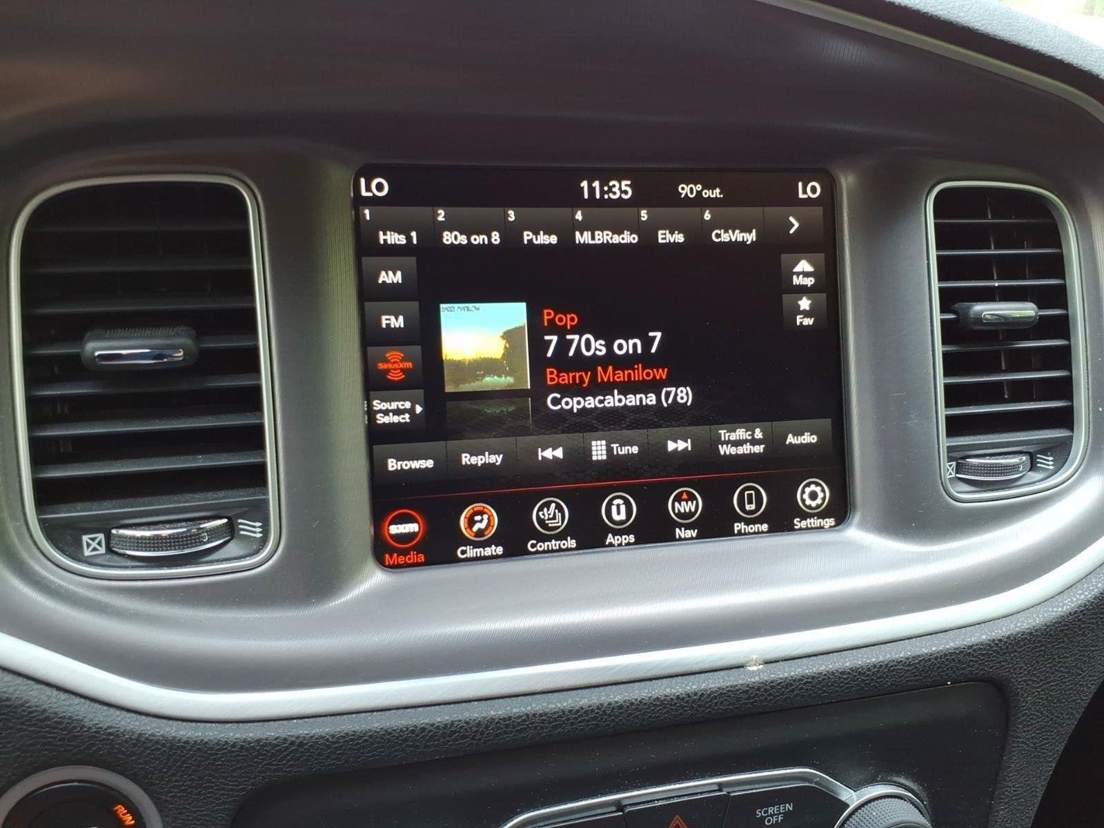 Used 2022 Pitch Black Clearcoat Dodge SXT image 20