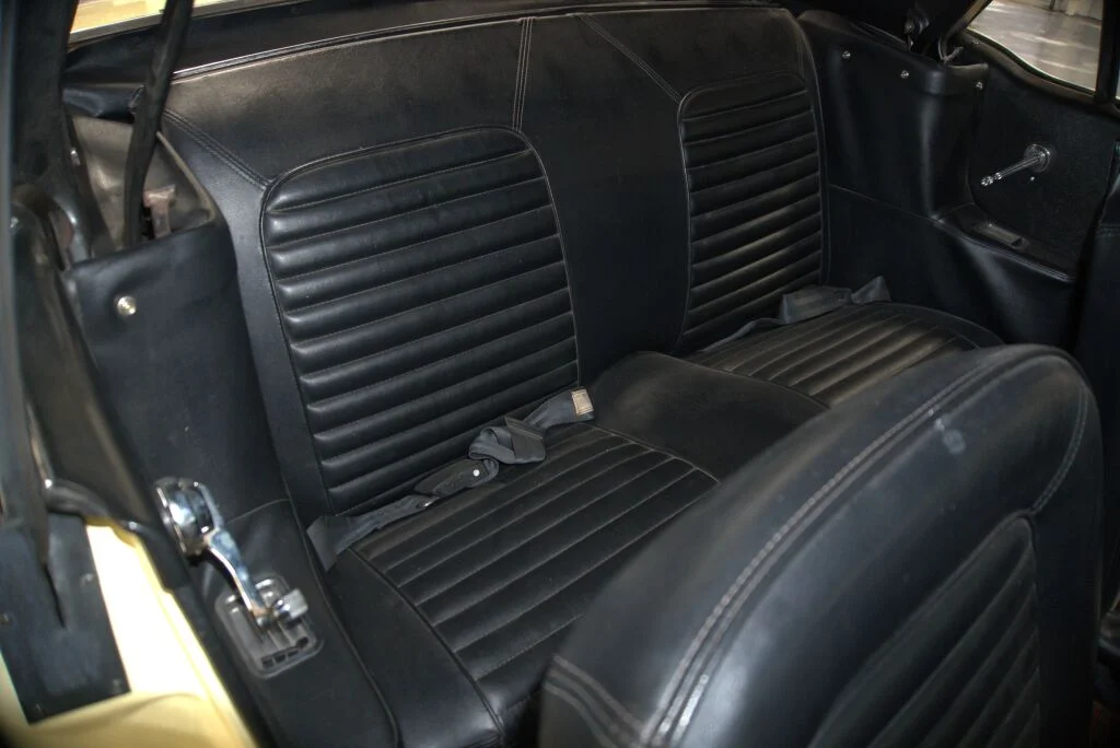 Used 1966 Yellow Ford  image 47