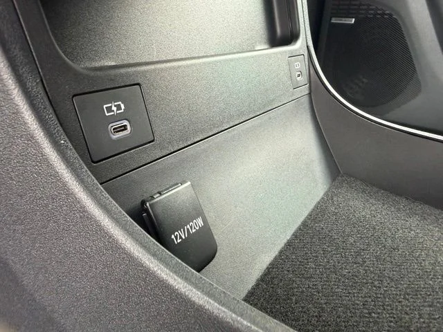 Used 2025 White Subaru Limited image 21