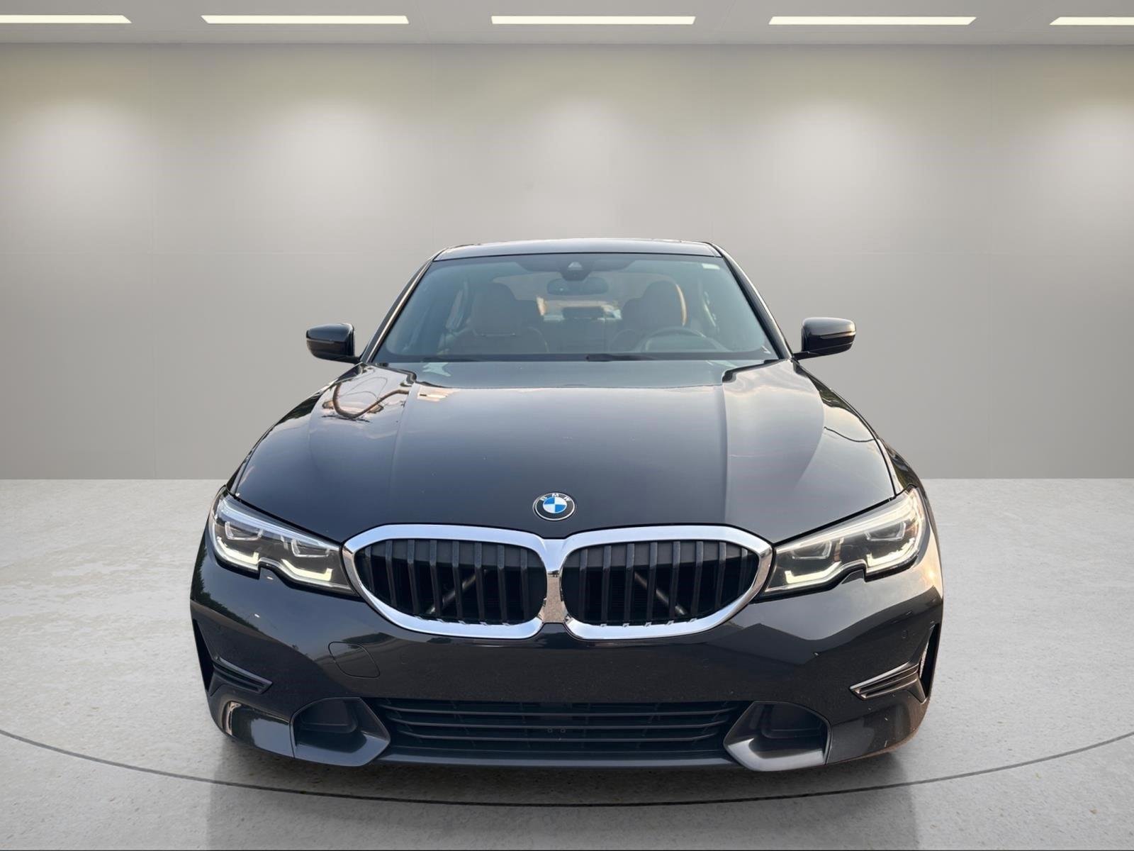 Used 2020 Black Sapphire Metallic BMW 330i image 8
