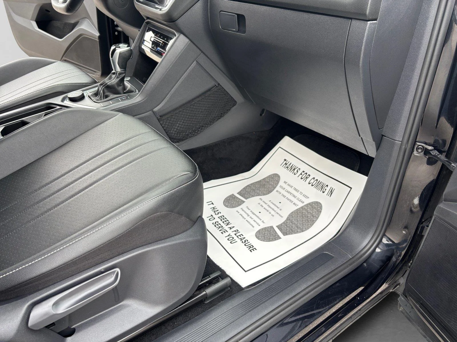 2023 Volkswagen Tiguan SE - Photo 52