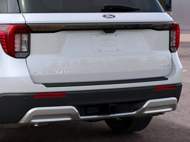 New 2027 Star White Metallic Tri-Coat Ford Platinum image 23