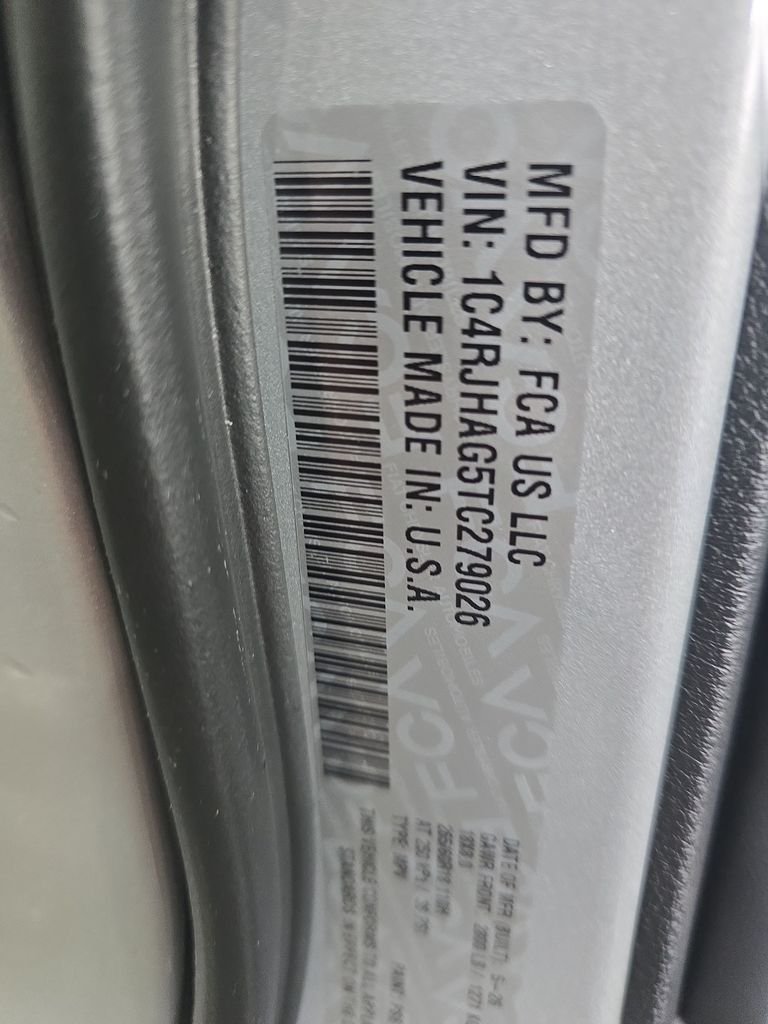 New 2026 Silver Zynith Jeep Laredo image 29