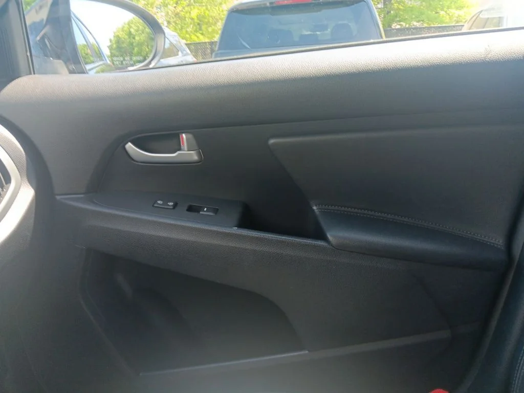 Used 2015 Black Cherry Kia EX image 25