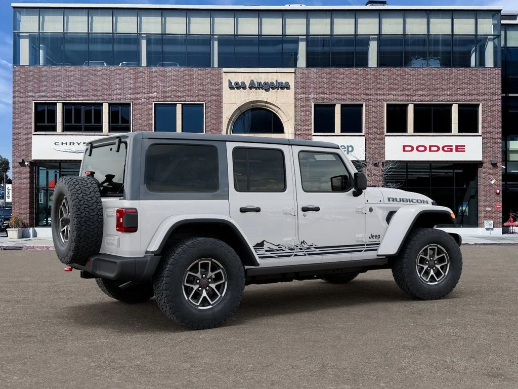 New 2026 Bright White Clear-Coat Exterior Paint Jeep Rubicon image 4