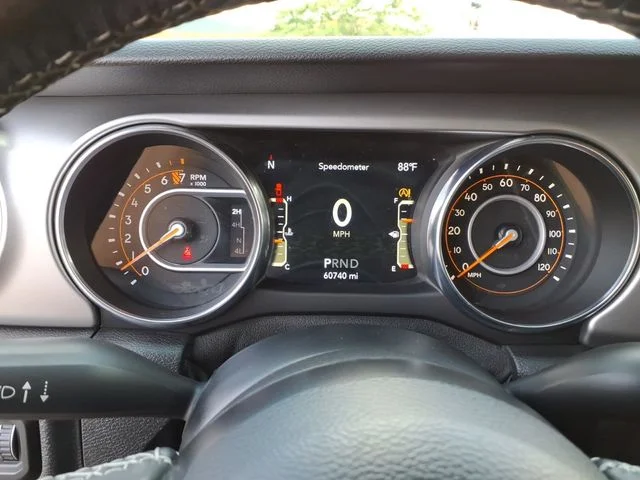 Used 2021 Gray Jeep Sport image 24