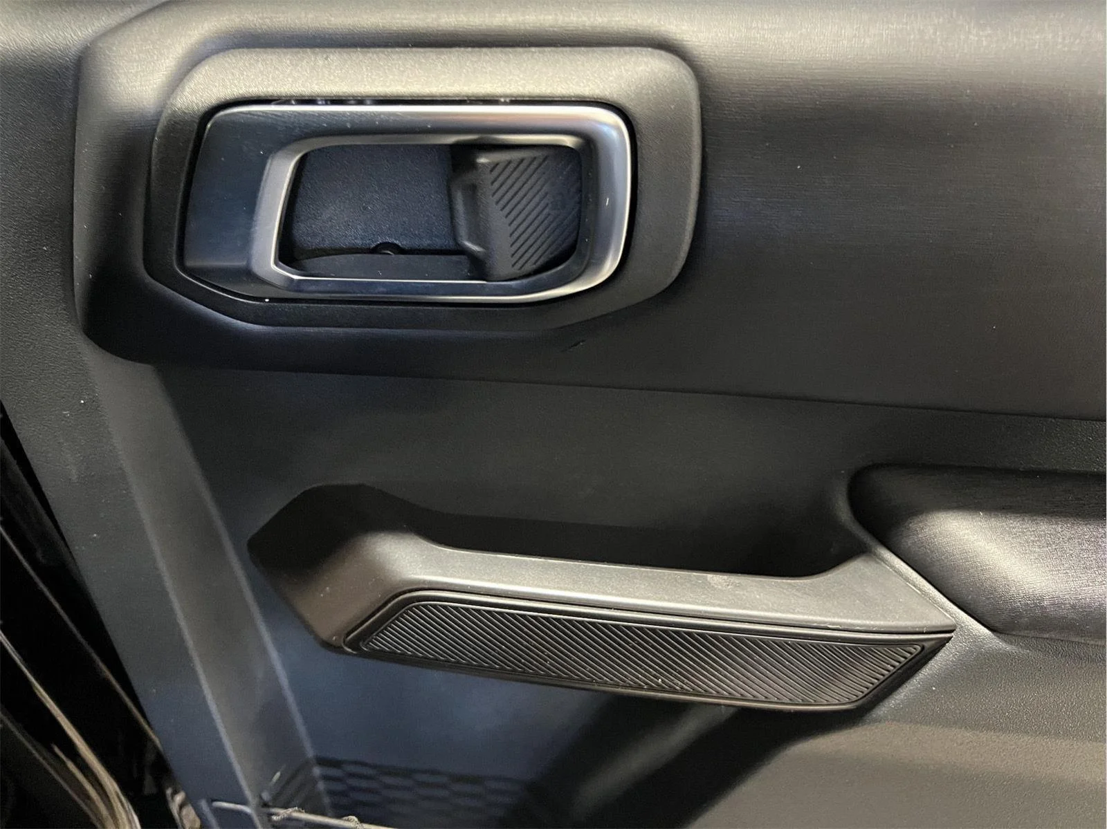 Used 2025 Shadow Black Ford Outer Banks image 13