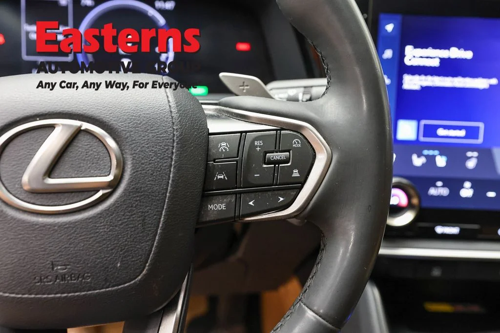 Used 2023 White Lexus 450e Premium image 16