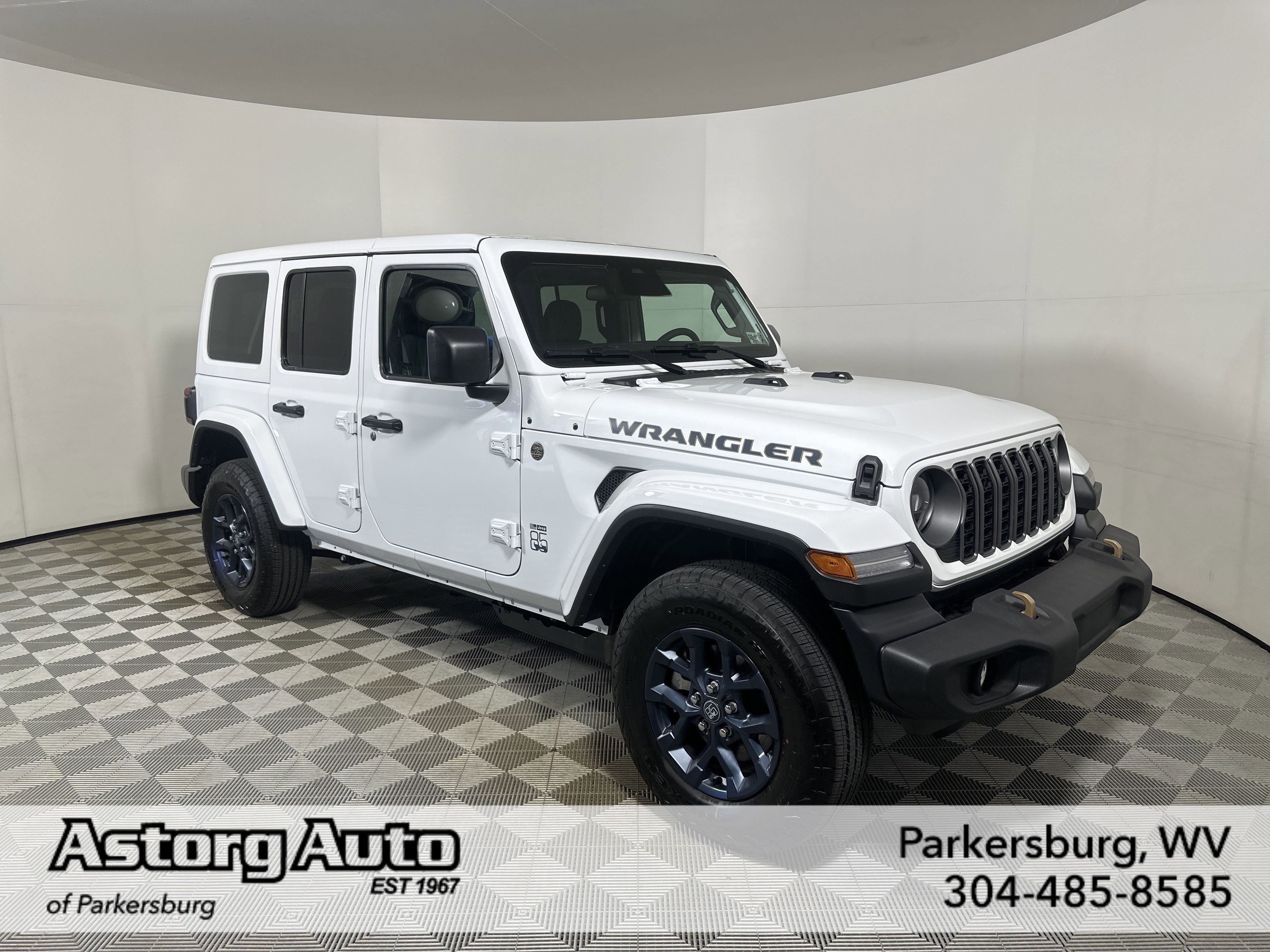 New 2026 Bright White Clear-Coat Exterior Paint Jeep 85th Anniversary image 1