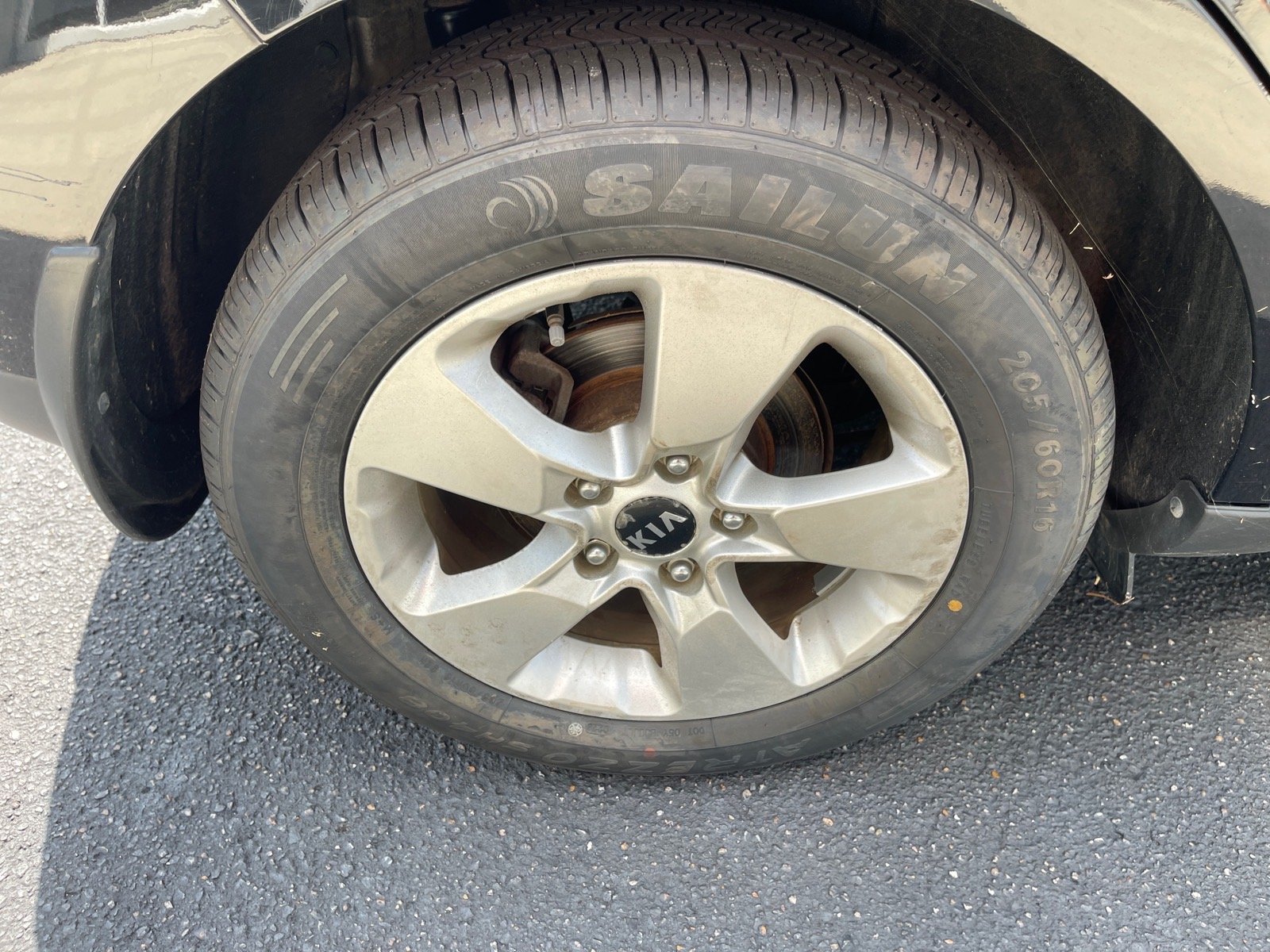 Used 2018 Black Kia Base image 20