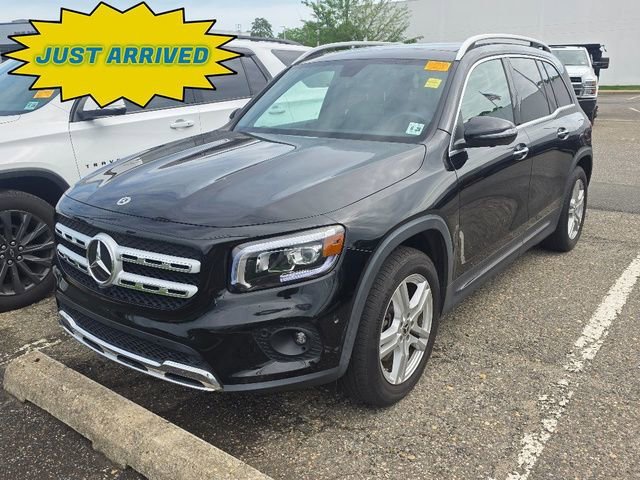 2023 Mercedes-Benz GLB GLB 250 4MATIC's photo