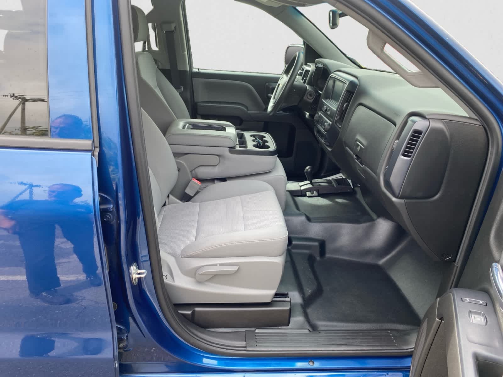 Used 2019 DEEP OCEAN BLUE METALLIC Chevrolet Work Truck image 21