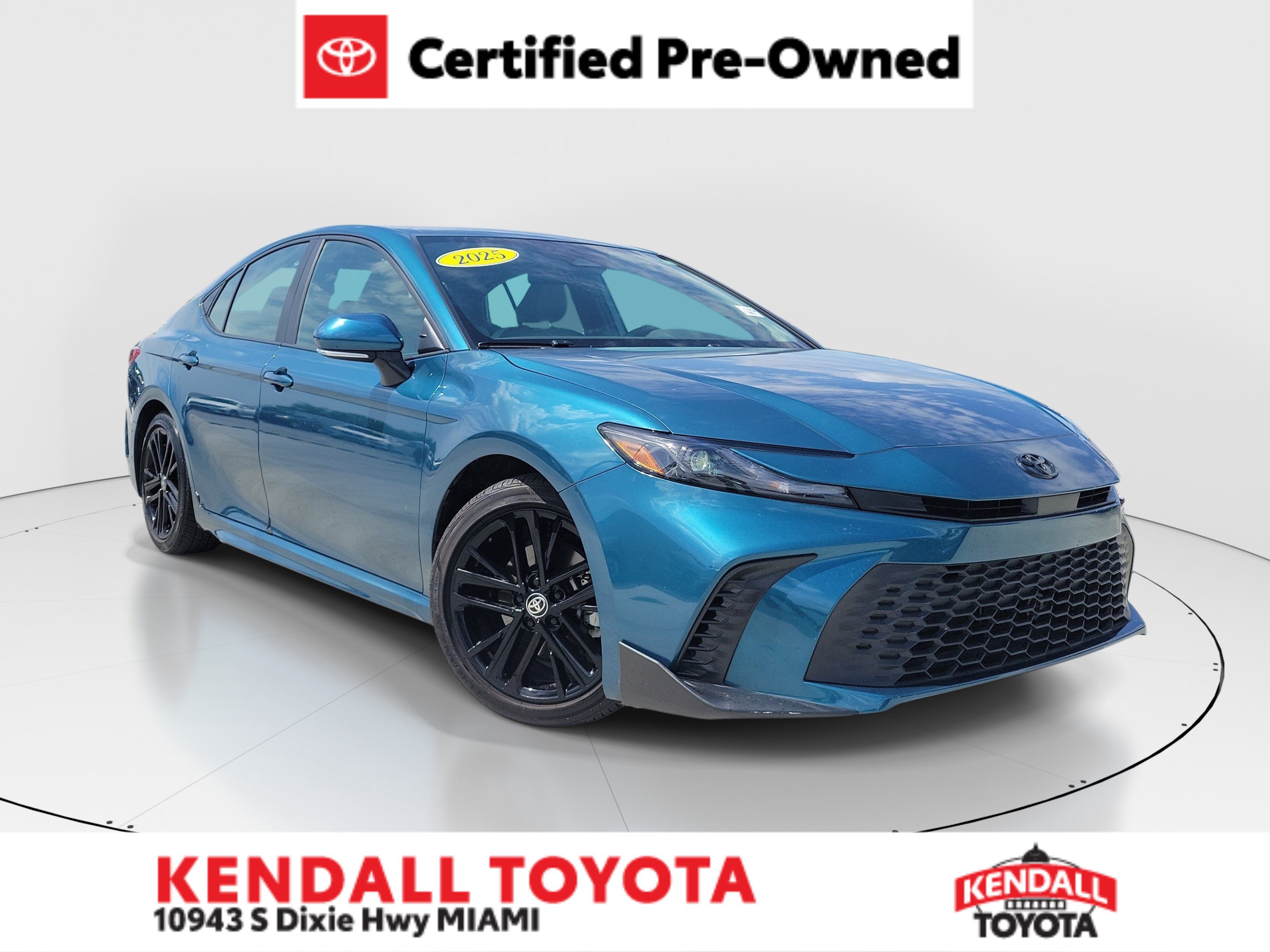Certified Used 2025 Ocean Toyota SE image 1