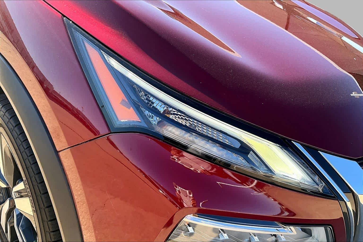 Used 2021 Scarlet Ember Tintcoat Nissan SL image 26