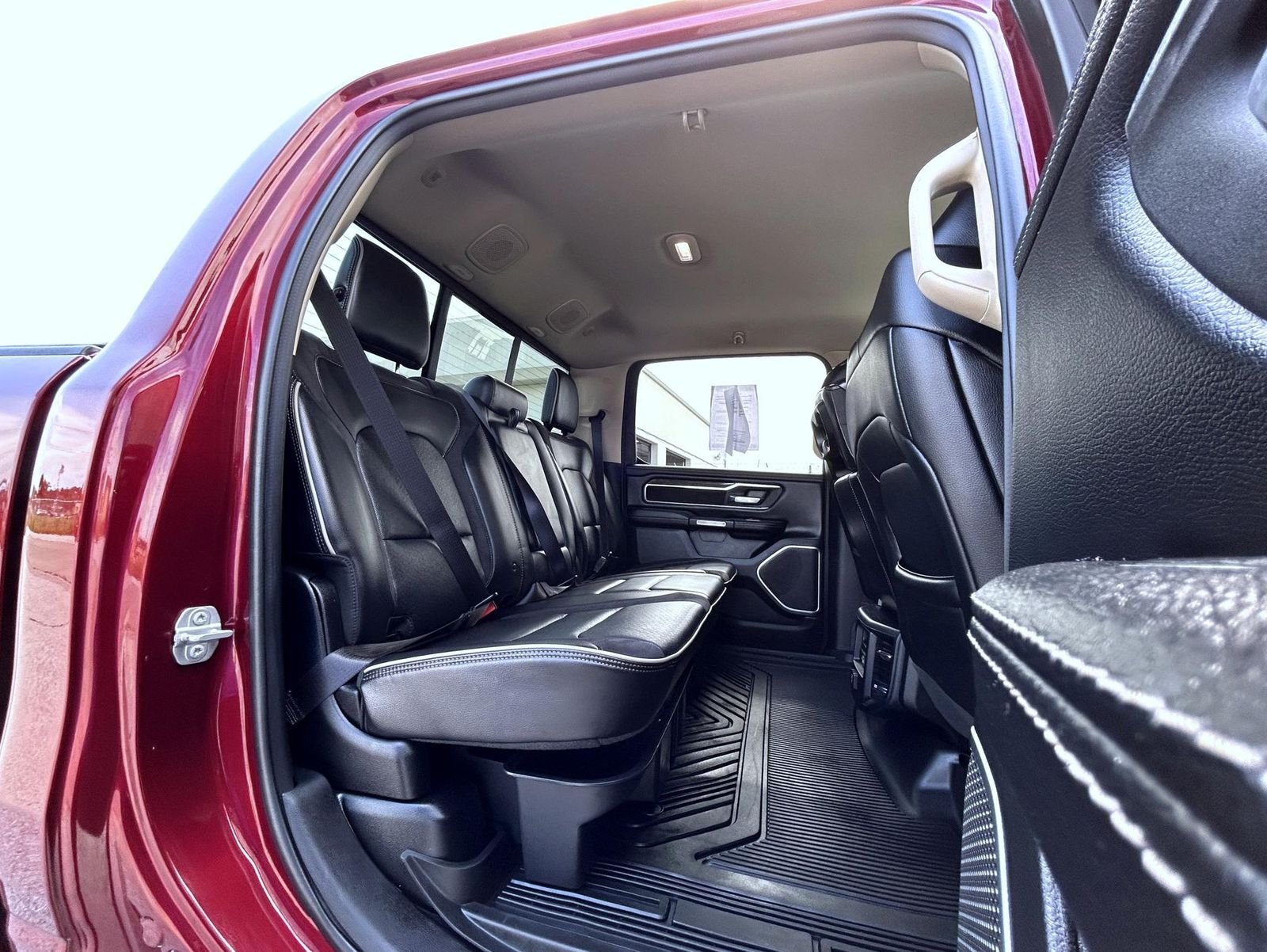 2020 RAM Ram 1500 Pickup Laramie - Photo 19