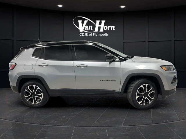 2022 Jeep Compass Limited - Photo 8