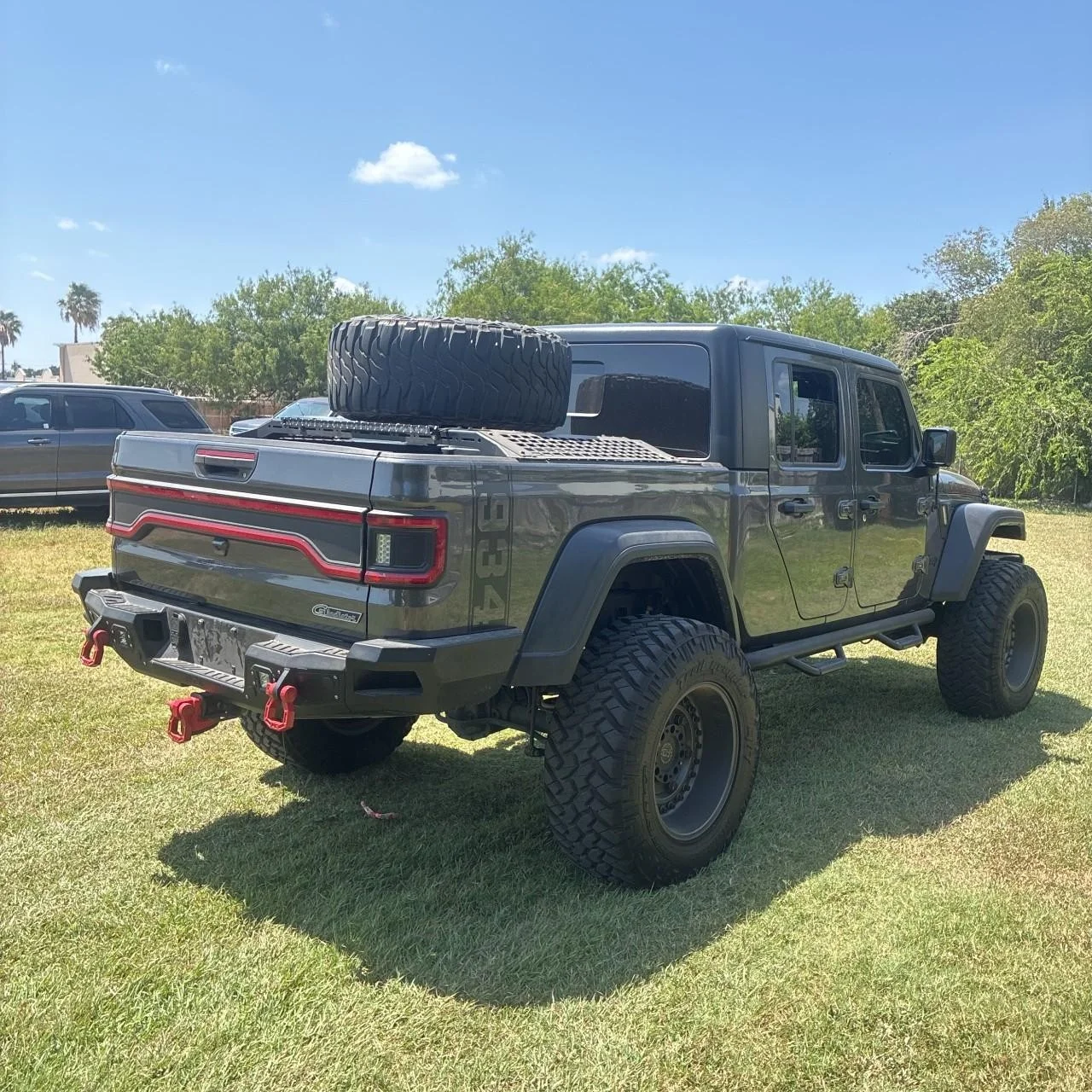 Used 2020 GRAY Jeep Sport S image 5