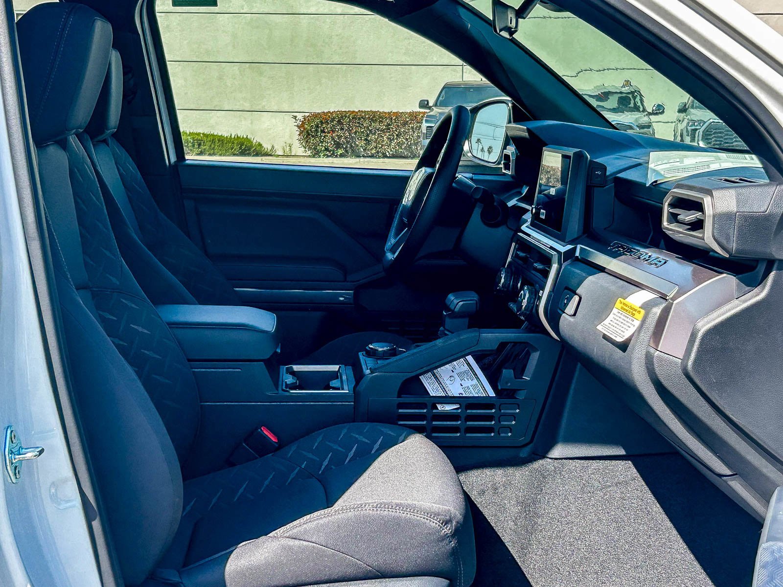 2026 Toyota Tacoma SR5 - Photo 16