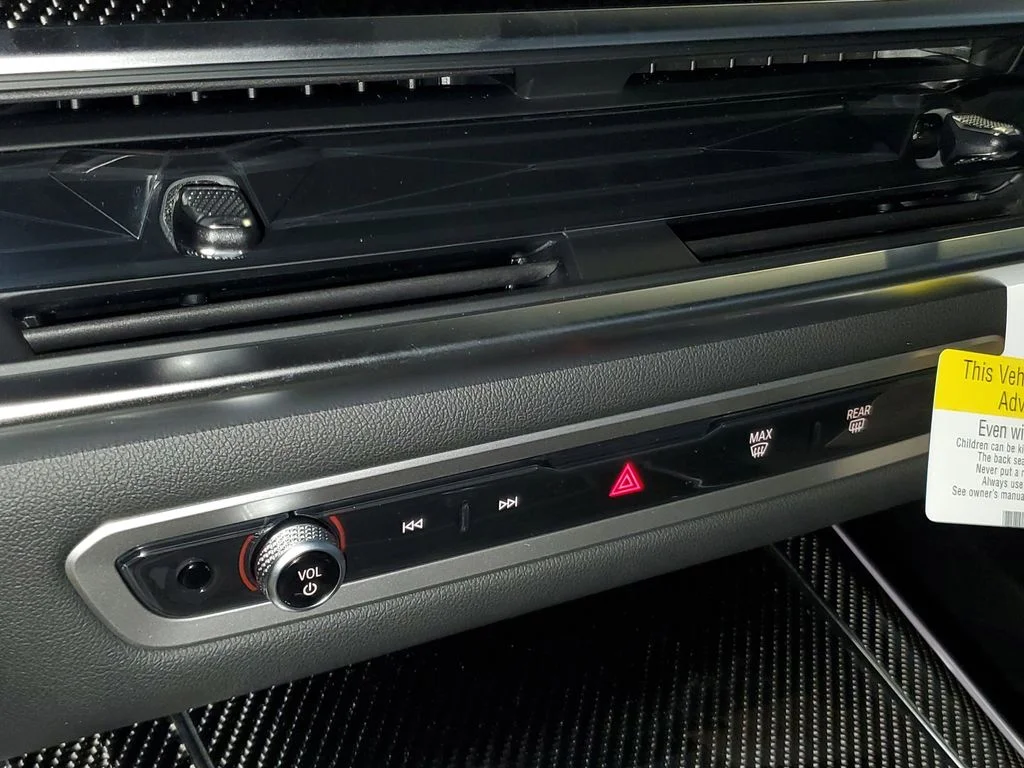 New 2026 Black Sapphire Metallic BMW M60i image 23