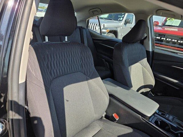 Used 2025 BLACK Toyota LE image 32