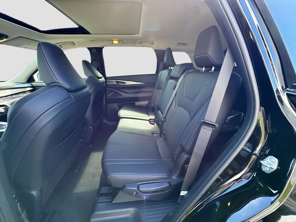New 2027 BLACK OBSIDIAN INFINITI Pure FWD image 25