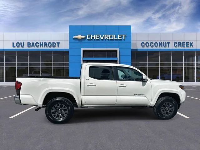 Used 2023 White Toyota SR5 image 19