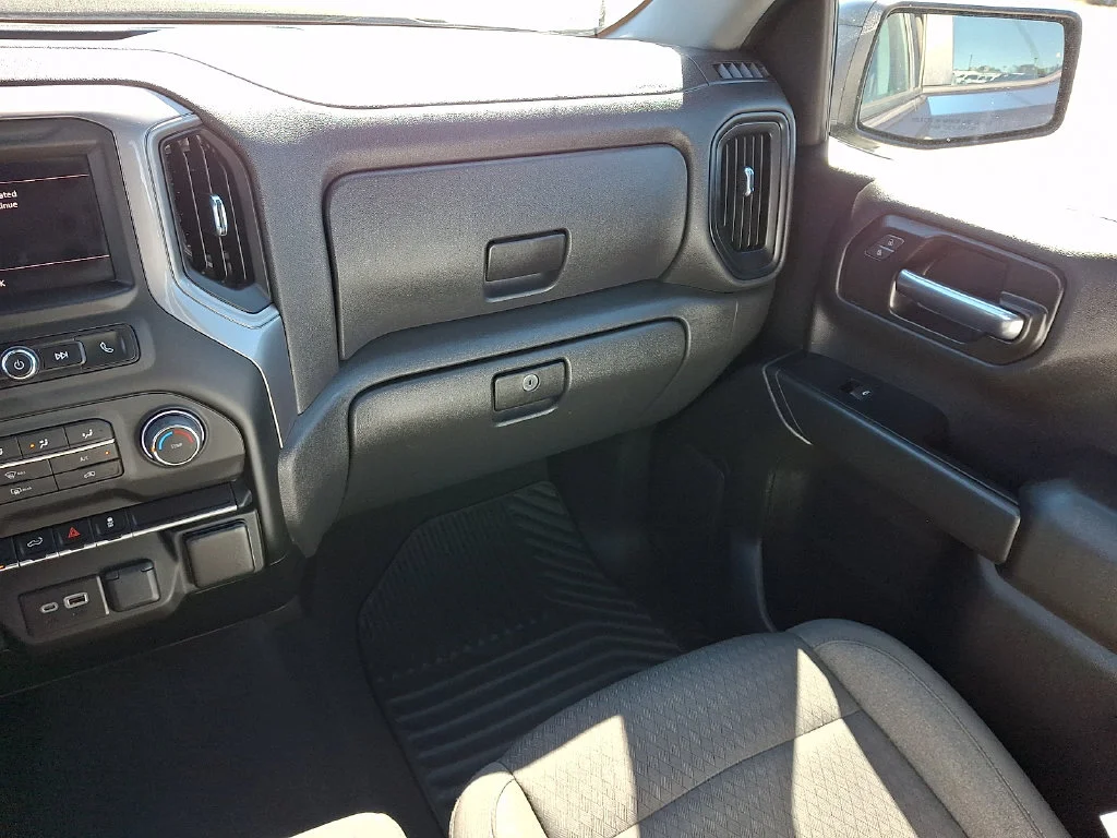 Used 2022 Blue Chevrolet Custom image 17
