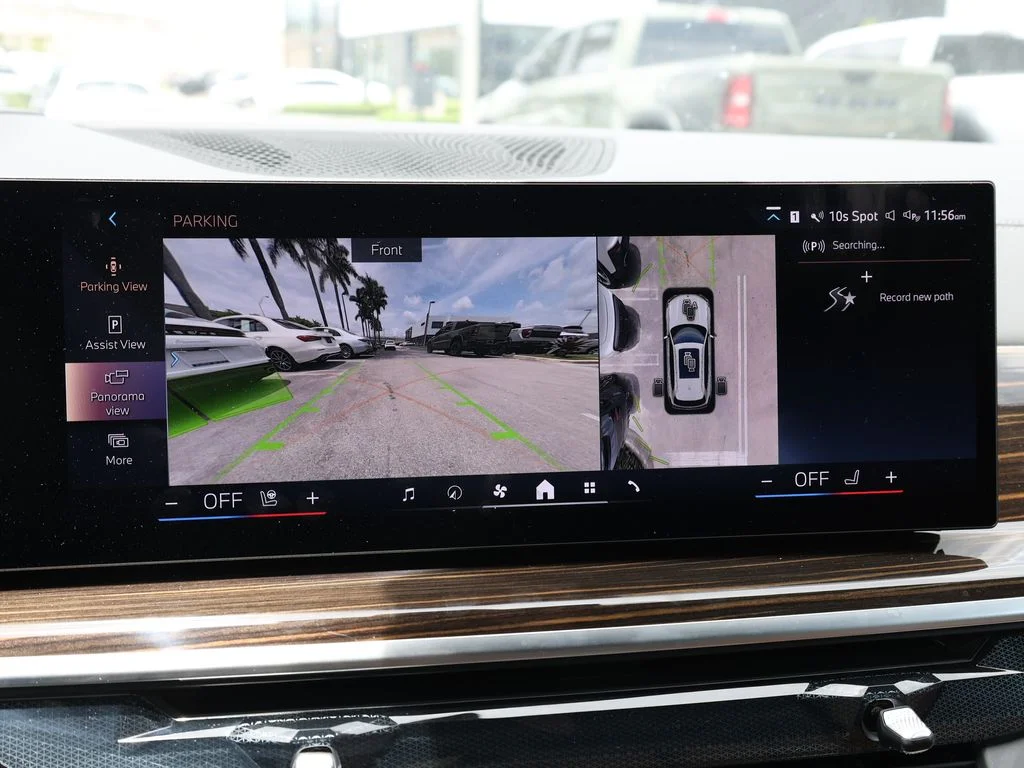 Used 2026 White BMW sDrive40i image 36