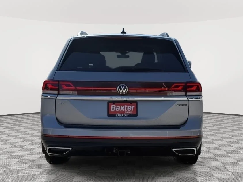 New 2026 SILVER MIST Volkswagen 2.0T SE w/Technology image 4