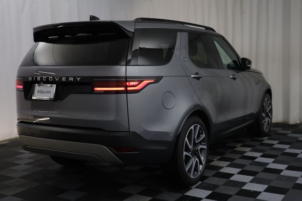 Used 2025 Gray Land Rover S image 17