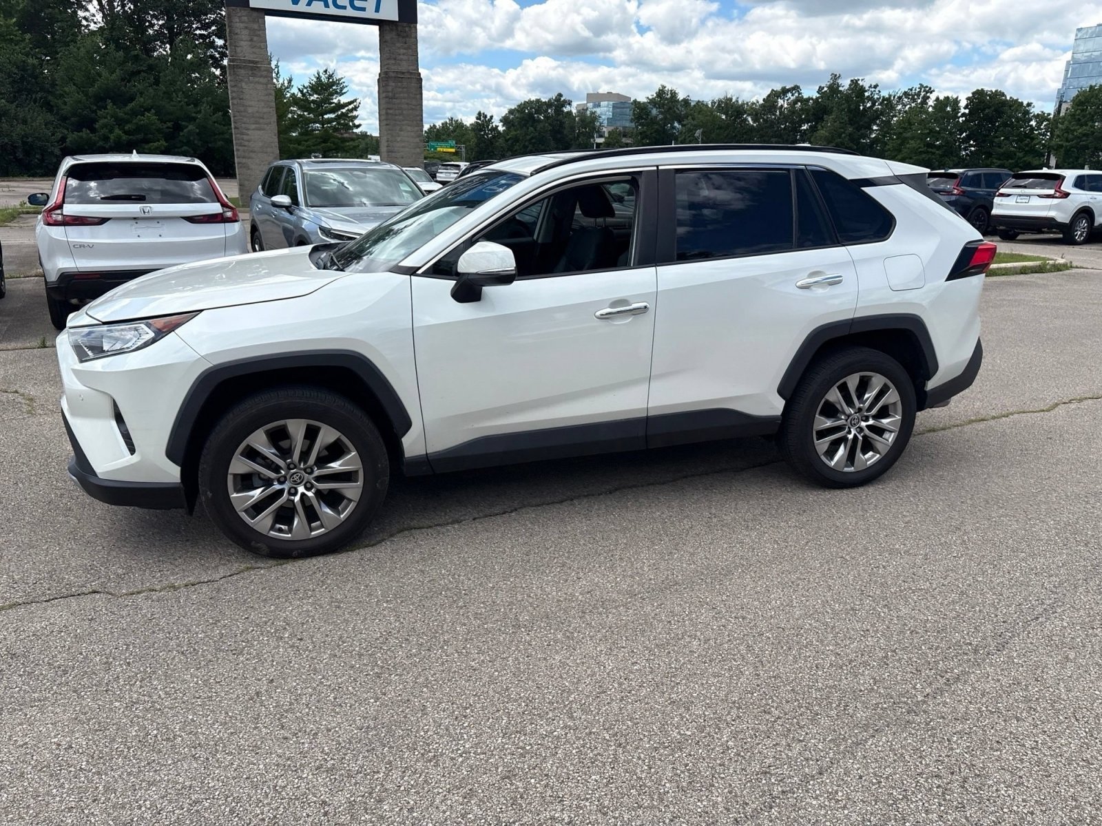 Used 2021 Blizzard Pearl Toyota Limited image 13