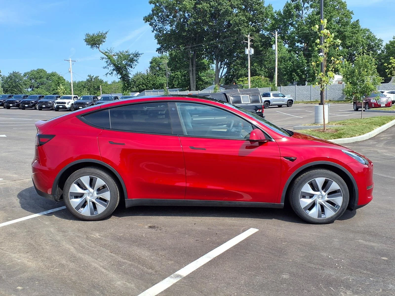Used 2023 Tesla Model Y Long Range with VIN 7SAYGDEE3PA067391 for sale in Kirkwood, MO