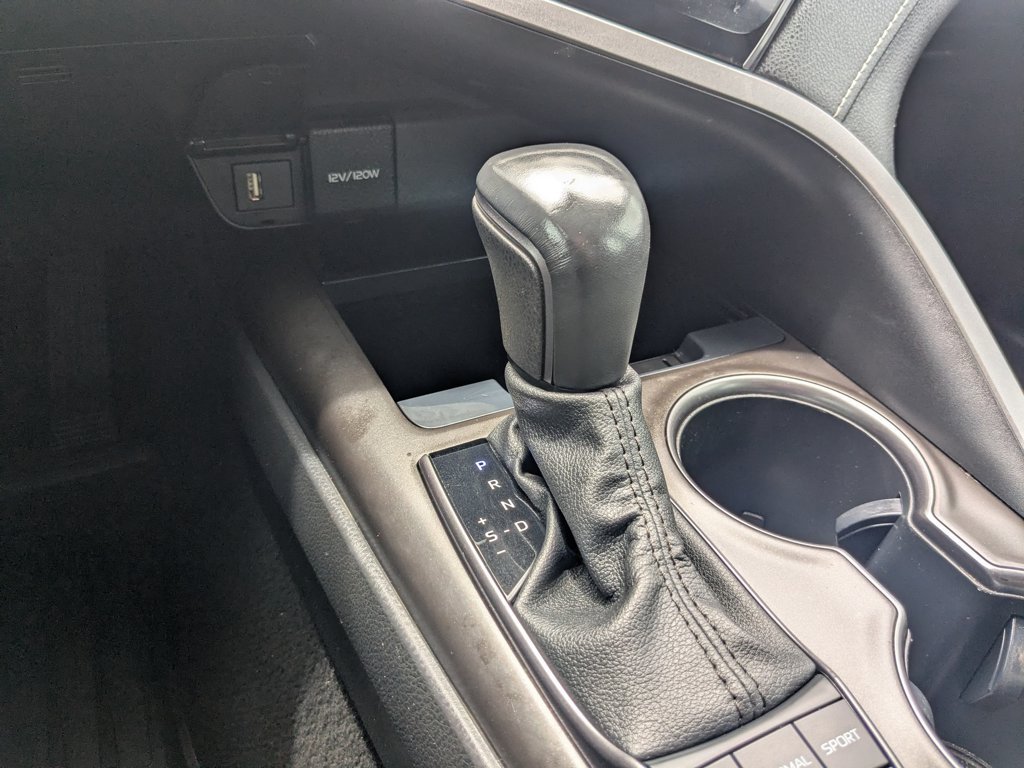 Used 2023  Toyota SE image 18
