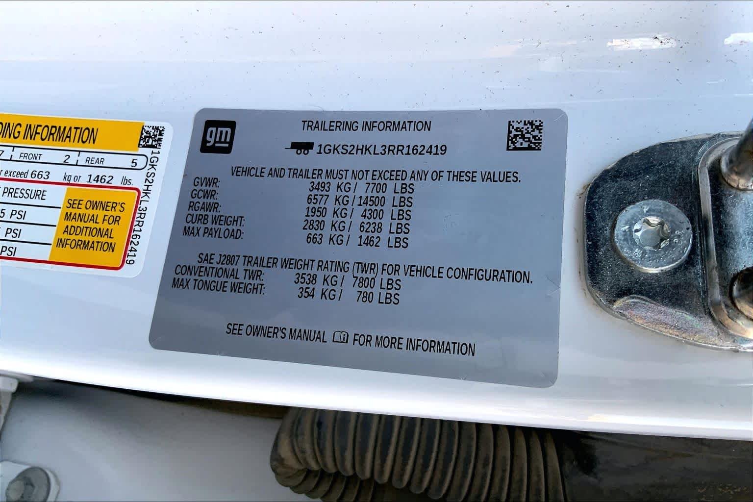 Used 2024 Summit White GMC AT4 image 73