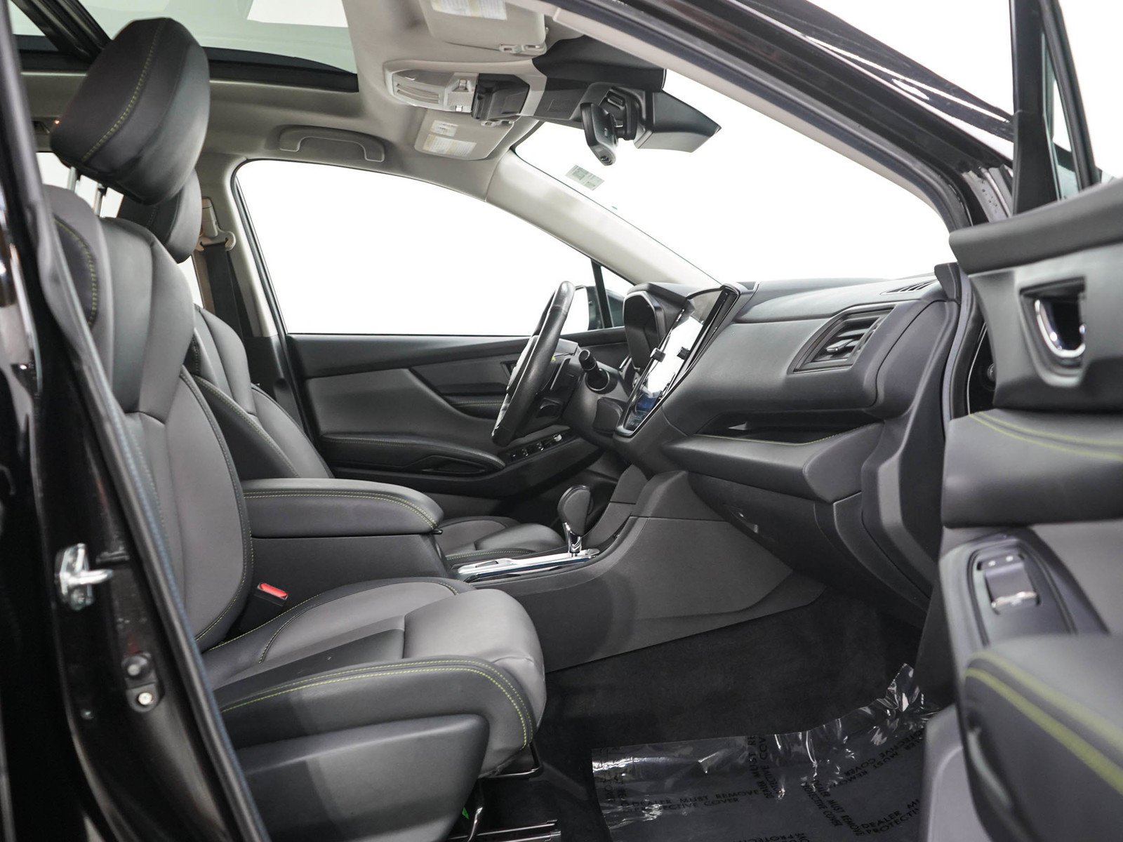 Used 2024 Crystal Black Pearl Subaru Onyx Edition image 11