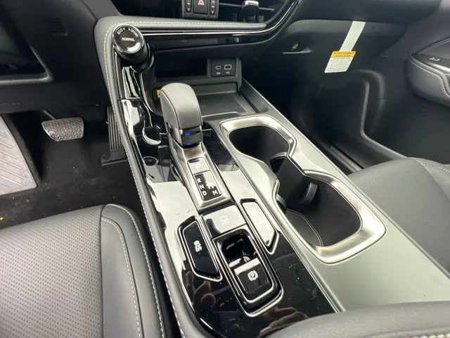 Used 2025 White Lexus 250 Premium image 21