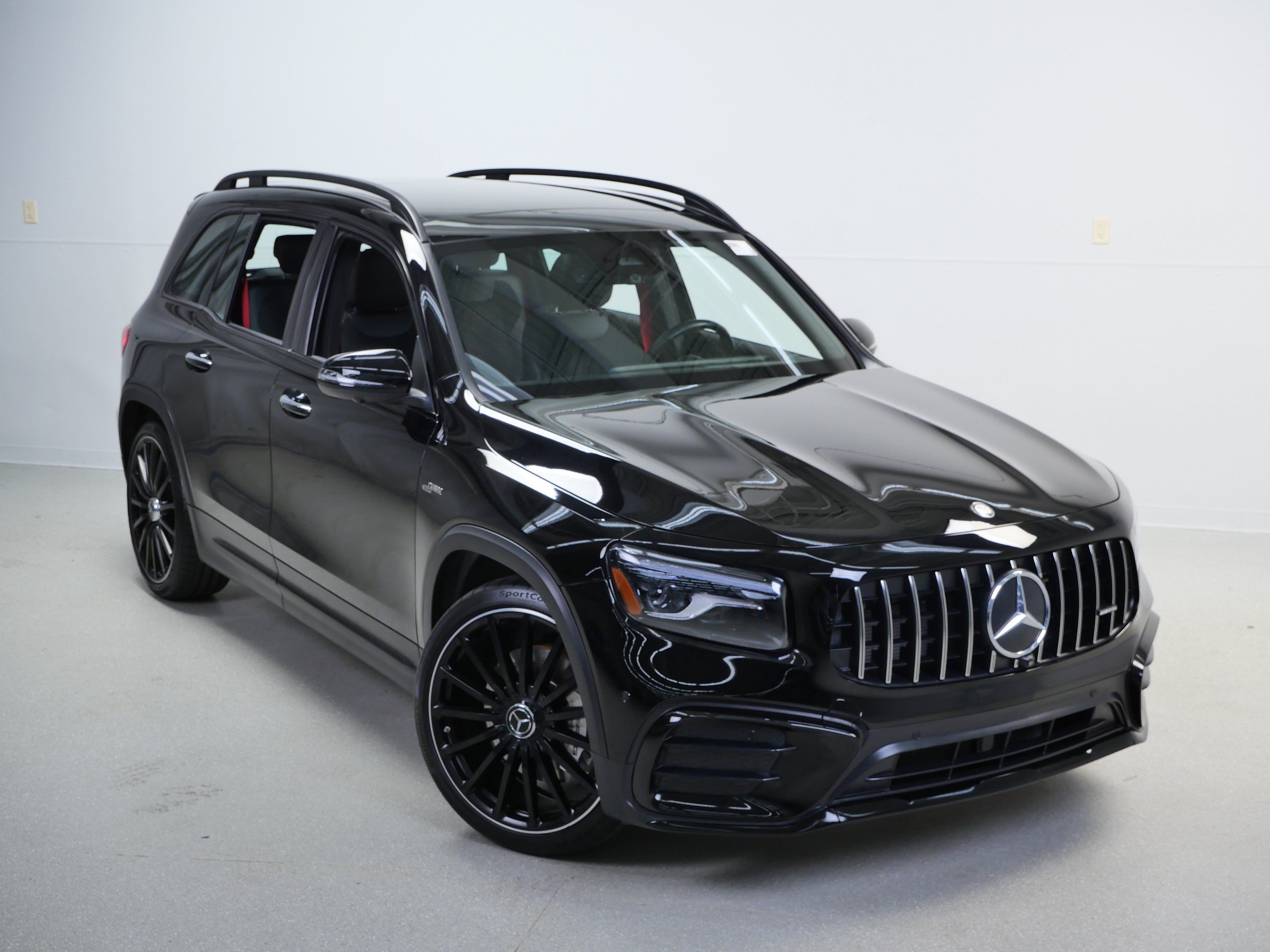 Certified Used 2025 Night Black Mercedes-Benz AMG® GLB 35 image 4