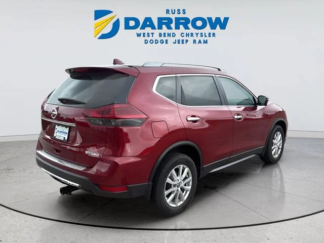 Used 2018 Red Nissan SV image 5