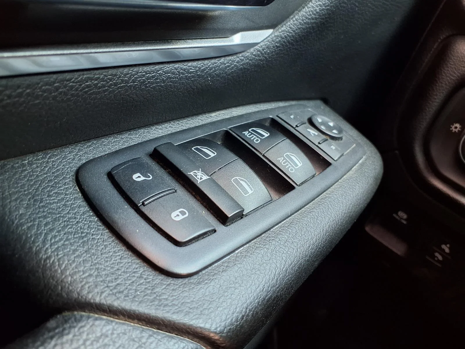 Used 2019  RAM UTILITY image 20