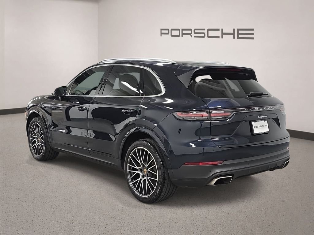 Certified Used 2023  Porsche Base image 3