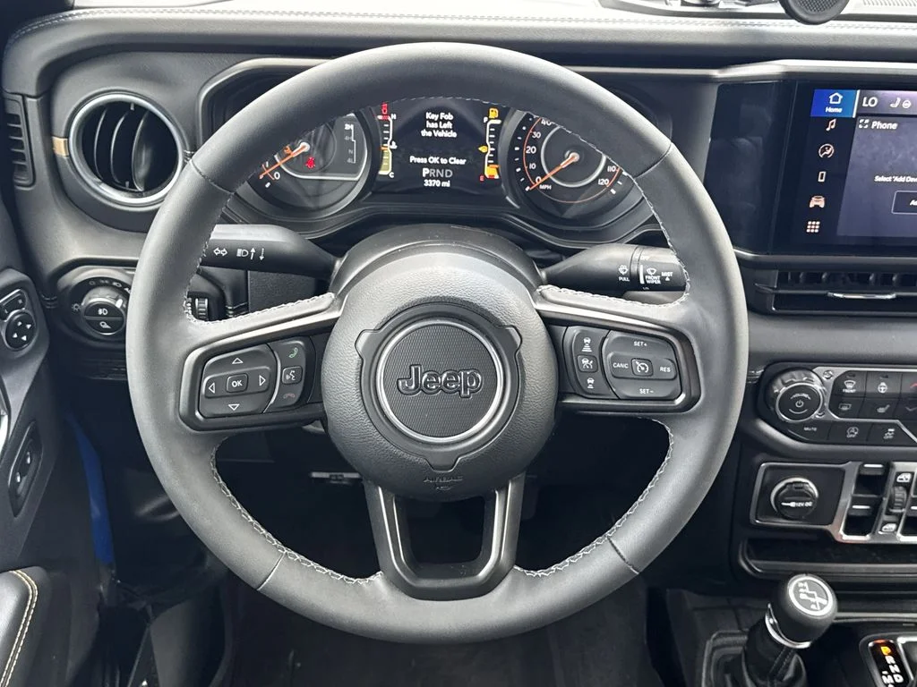 Used 2025 Blue Jeep High Tide image 23