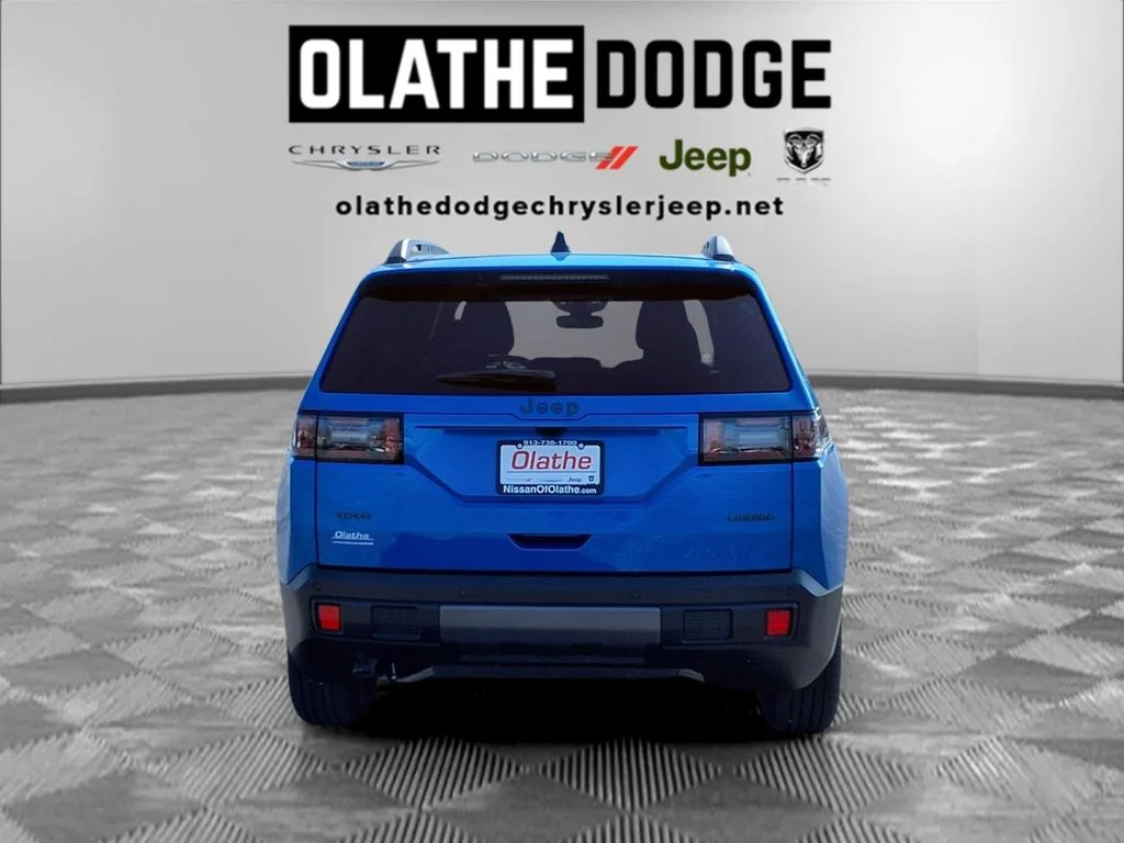 New 2026 Hydro Blue Pearl-Coat Exterior Paint Jeep Laredo image 27